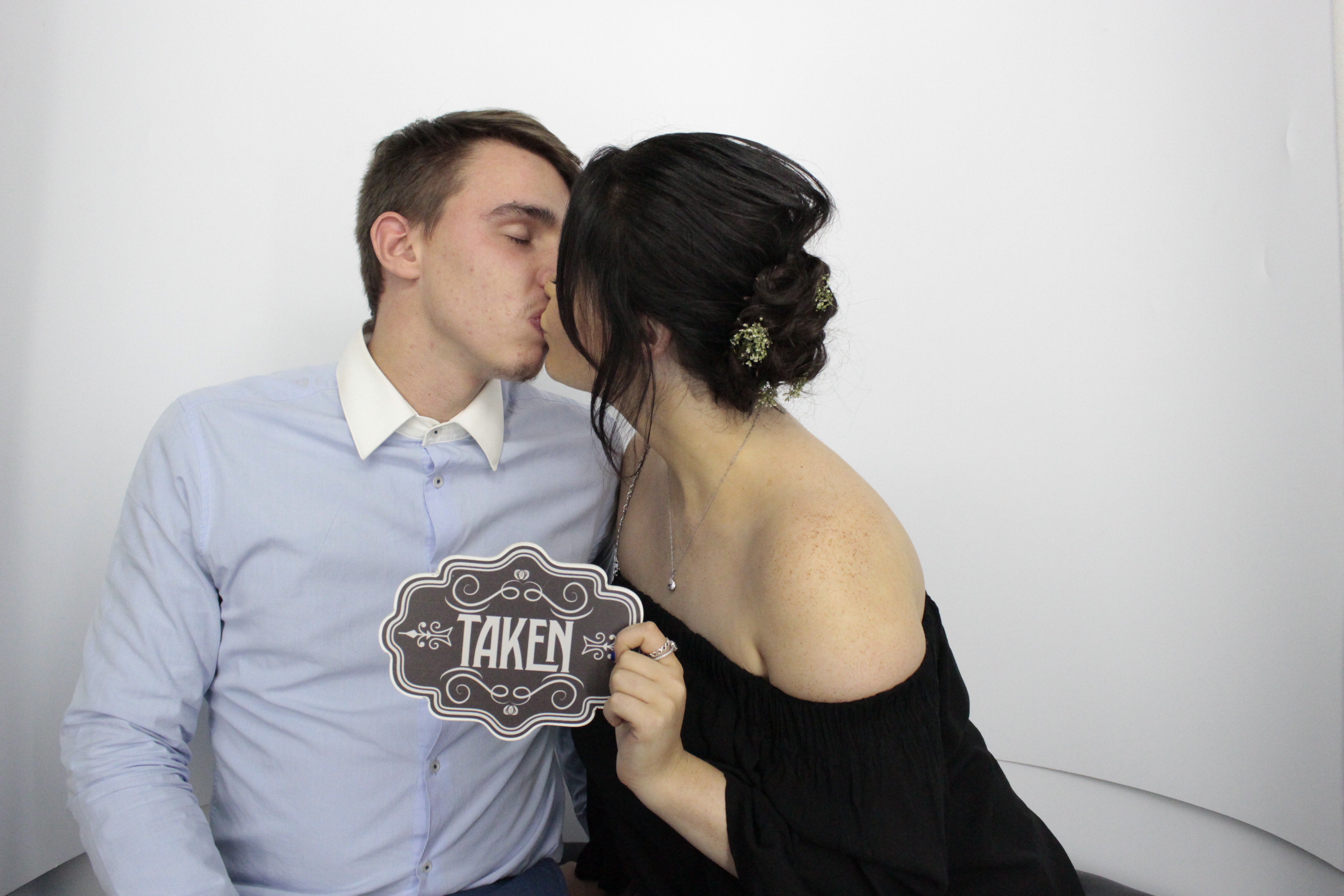 Emma and James’s Wedding  | View more photos from the event at gallery.myphotoboothexperience.co.uk/u/MyPhotoBoothExperienceLtd/Emma-and-James’s-Wedding